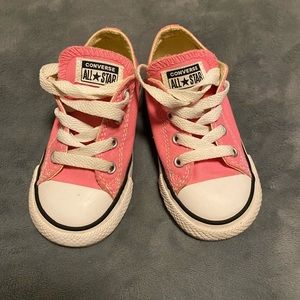 Toddlers pink Converse